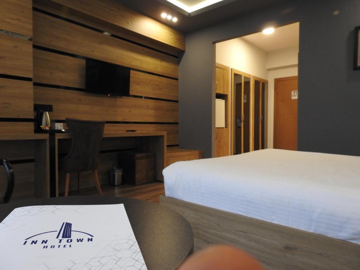אסקיסהיר Inn Town Hotel מראה חיצוני תמונה