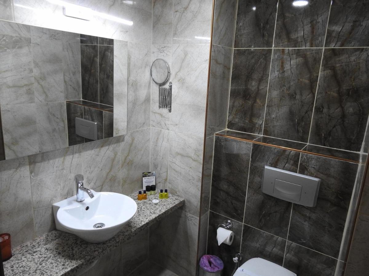 אסקיסהיר Inn Town Hotel מראה חיצוני תמונה